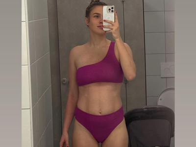 Anamaria Goltes v kopalkah presenetila s poporodno fotografijo