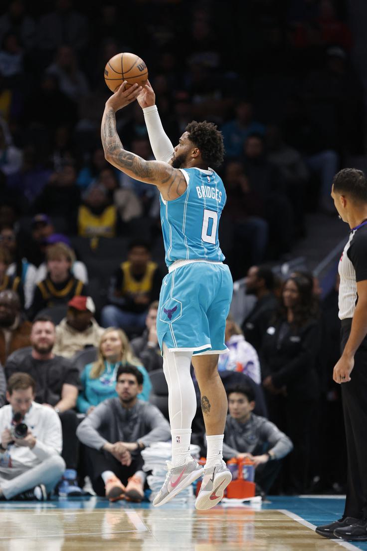 Miles Bridges je povzročal veliko težav Lakersom. | Foto: Reuters