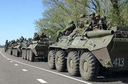 Na vzhodu Ukrajine spet kolone tankov