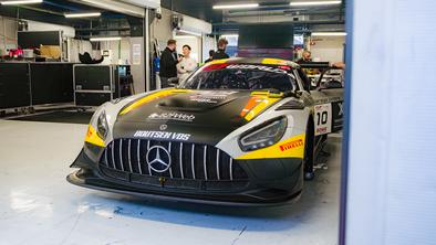 Mladi Slovenec prvič v GT3: pohvalil ga je tudi belgijski magnat #foto