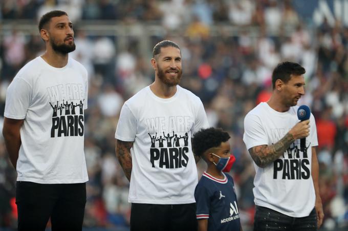 Gianluigi Donnarumma ob Sergiu Ramosu in Lionelu Messiju ob predstavitvi novincev pariškega kluba | Foto: Reuters