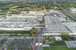 Kako je med vinogradi nastal portugalski “Revoz”? Odprli so nam vrata. #foto