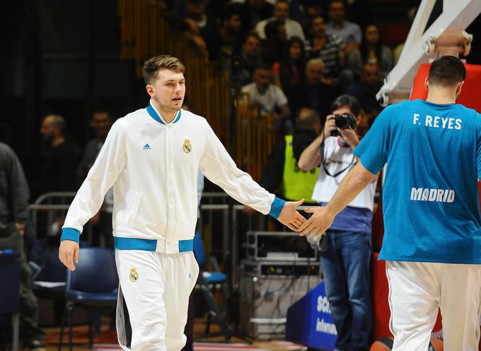 Luka Dončić je prve korake v članski košarki naredil v dresu Reala. | Foto: Sportida