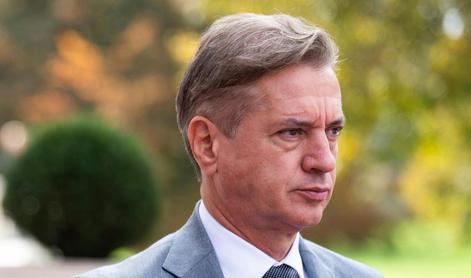 KPK začasno ustavila postopke zoper Goloba, Zdolšek vložil več tožb