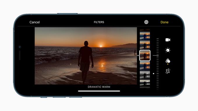 Za novo kamero oziroma fotoaparat Apple, jasno, trdi, da mu na trgu trenutno ni para. Če res "poseka" Huawei P40 Pro+ ali najbolj nabriti Samsungov Note, bomo še videli, ko ga preizkusimo.  | Foto: Apple