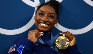 Simone Biles se je vrnila na olimpijski prestol