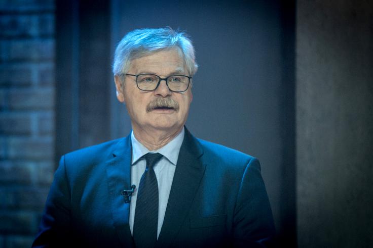 Kljub aferam in nepravilnostim predsednik KPK Boris Štefanec očitno še vedno uživa zaupanje politike. | Foto: Ana Kovač