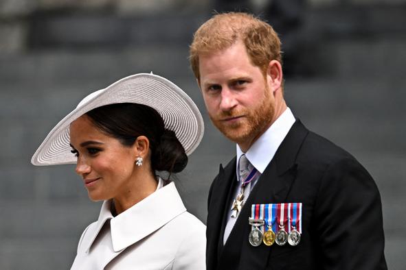 Ameriški tabloid: Harry in Meghan ne živita skupaj