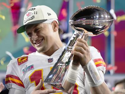 Nov rekord v ligi NFL, Mahomes podaljšal za 63 mil