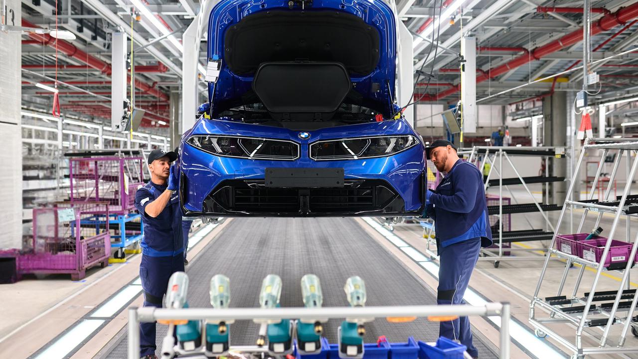 BMW za novo trojko v Nemčiji vlaga dve milijardi evrov, iz Münchna le še električni