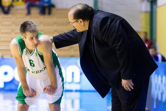 Krka za polfinale proti ekipi, ki trenira enkrat ali dvakrat tedensko