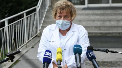 Vrh okužb v začetku oktobra, že prihodnji teden več postelj za covidne bolnike