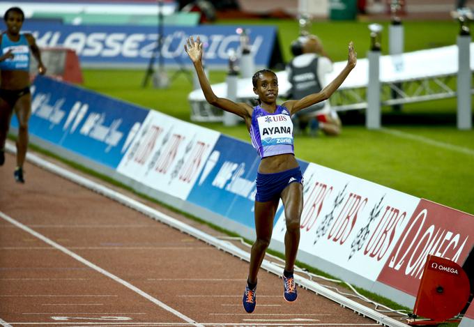 Lani se je izstrelila med najhitrejše tekačice na 5000 metrov in osvojila naslov svetovne prvakinje. Lahko letos osvoji še olimpijski naslov in podre svetovni rekord? | Foto: Reuters