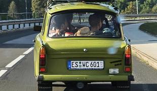"Ujeti" v Sloveniji: štirje Nemci s trabantom proti domu #foto