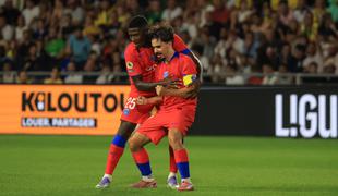 PSG do uvodne zmage, Monaco začel zanesljivo