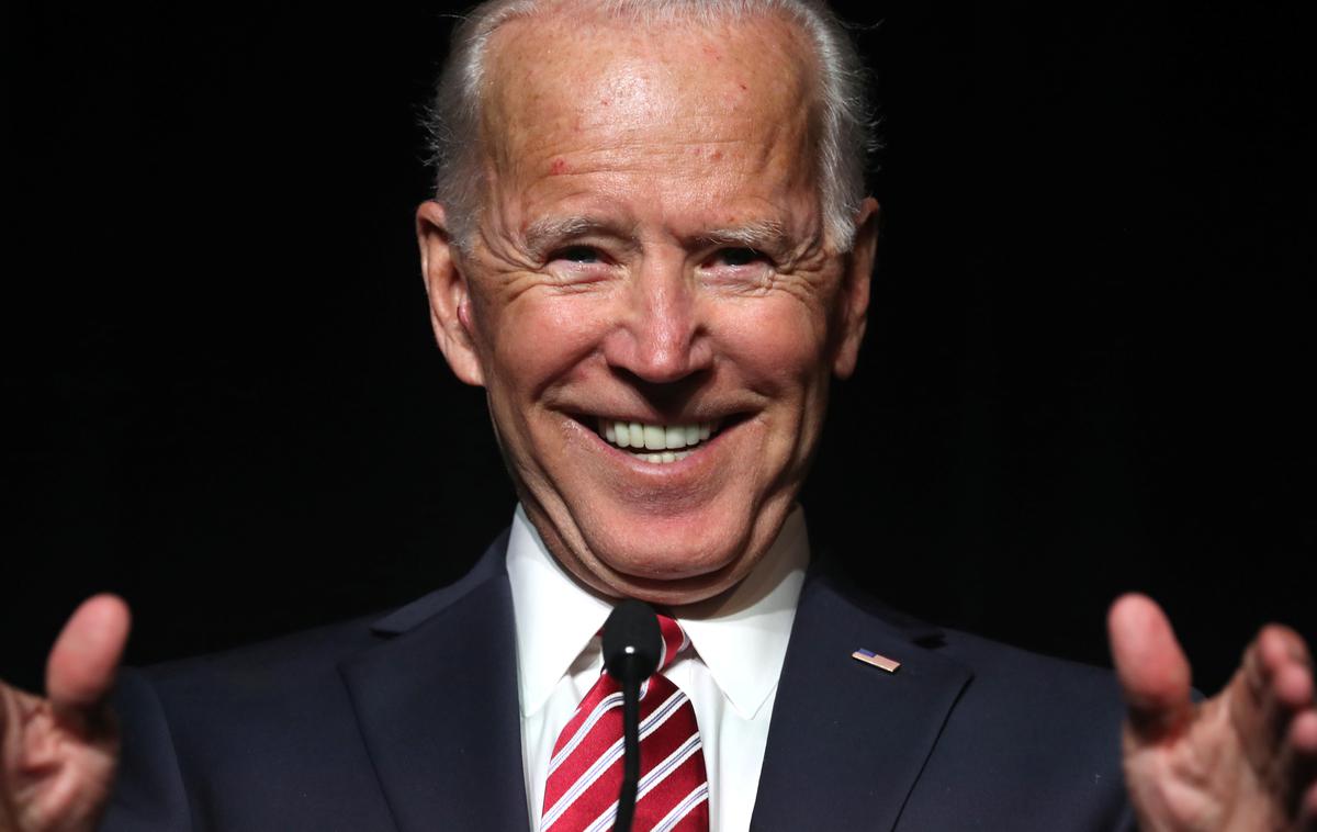 Joe Biden | Nekdanji ameriški podpredsednik Joe Biden se je znašel pod plazom obtožb o spolnem nadlegovanju žensk. | Foto Reuters