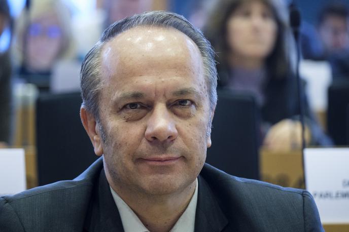 Branko Grims | Predlog nezaupnice Evropski komisiji je kot edini član desnosredinske Evropske ljudske stranke (EPP) podpisal tudi Branko Grims (SDS). | Foto STA