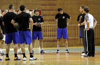 Odhajajo Backovič, Martinc in Jelovčan