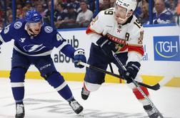 Panterji z zmago začeli končnico NHL