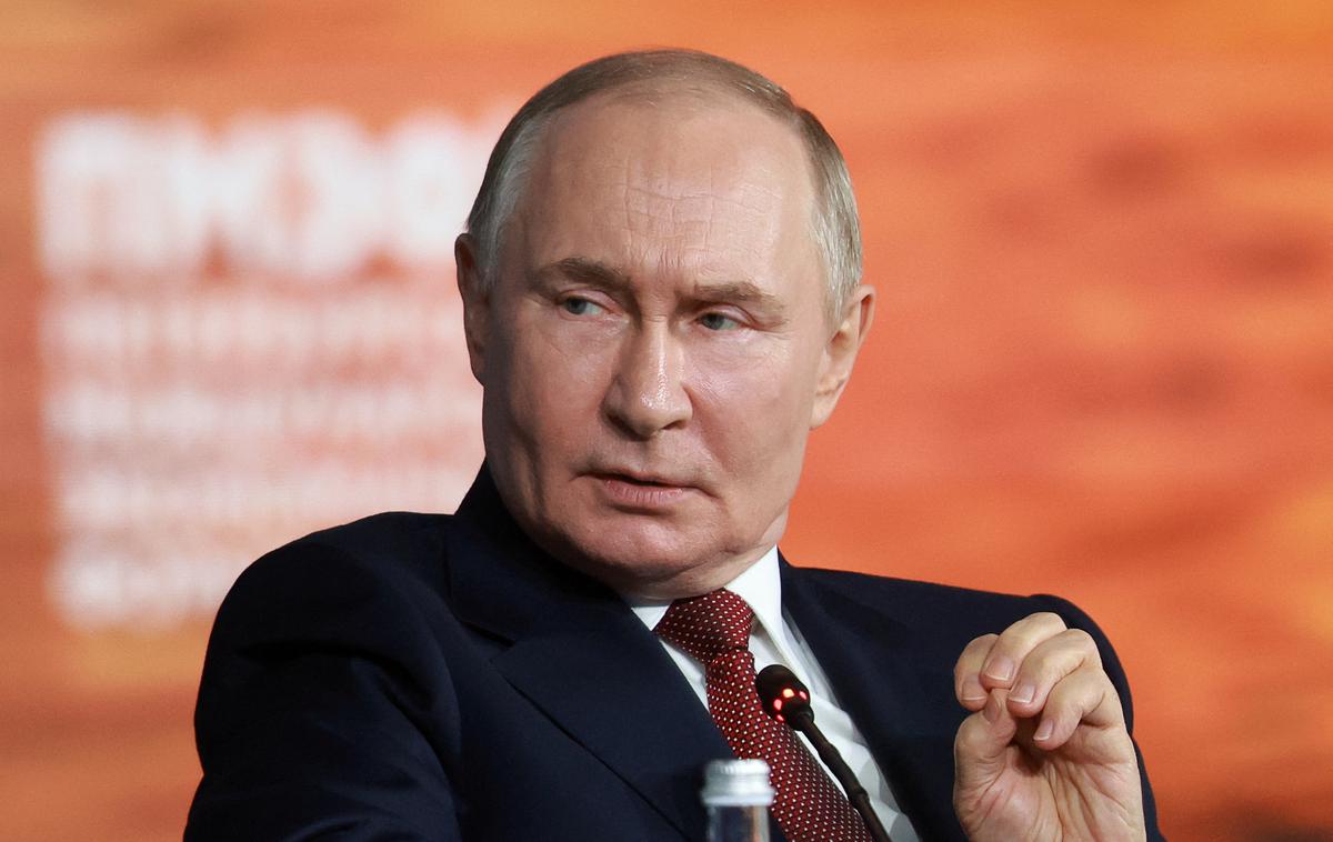 Vladimir Putin | "Menim, da so Rusi in Ukrajinci eno ljudstvo. V tem smislu je vsa Ukrajina naša," je dejal Putin. | Foto Reuters