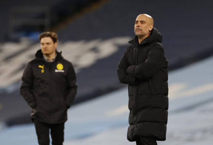 Če je trener Borussie Dortmund Edin Terzić prepričan o sodniški napaki, pa je strateg Manchester Cityja Josep Guardiola pohvalil delo romunskih delivcev pravice. | Foto: Reuters