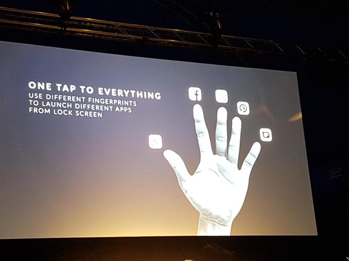 Na Alcatelovih telefonih je mogoče določiti, da ob odklepanju zaslona s prstnim odtisom različni prsti odpirajo različne programe. | Foto: Srdjan Cvjetović