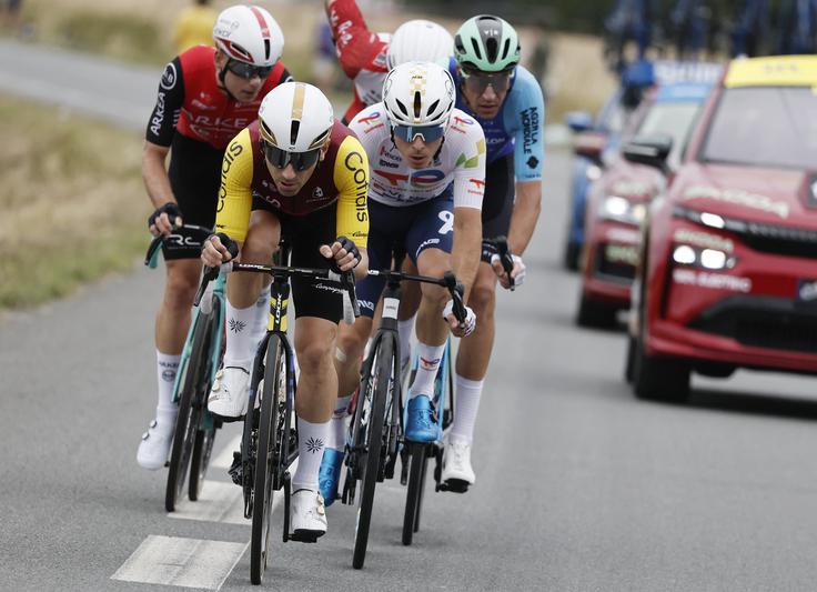 Glavnini bežijo Nemec Jonas Rutsch in Francozi Mathis Le Berre, Bruno Armirail, Benjamin Thomas in Matteo Vercher. | Foto: Reuters