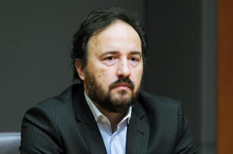 Matej Narat zapušča vrh Save