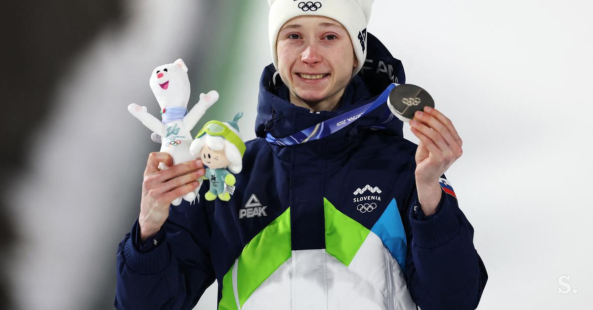Nika postala tretja članica družine Prevc z olimpijsko kolajno Kép