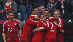Kakšen zadetek Franka Riberyja (video)