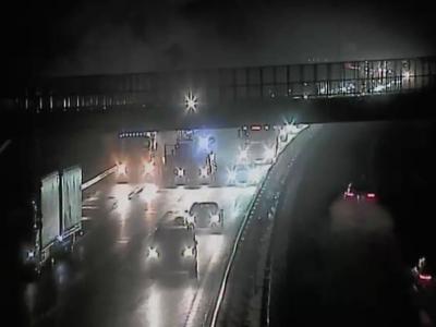 Huda nesreča na primorski avtocesti, ena oseba umrla, druga hudo poškodovana