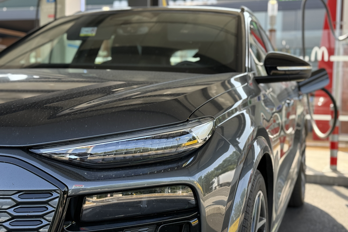 Audi Q6 e-tron polnjenje | Foto Gregor Pavšič