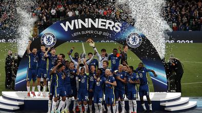 Chelsea po loteriji do superpokala