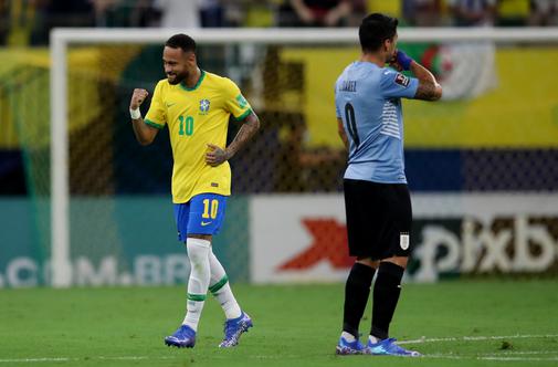 Brazilci rušijo mejnike, tokrat jo je skupil Suarezov Urugvaj