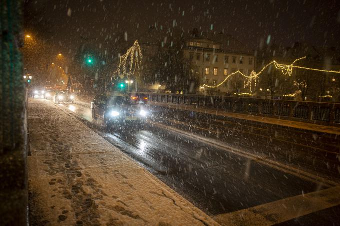 Prvi sneg v Ljubljani. | Foto: Bojan Puhek