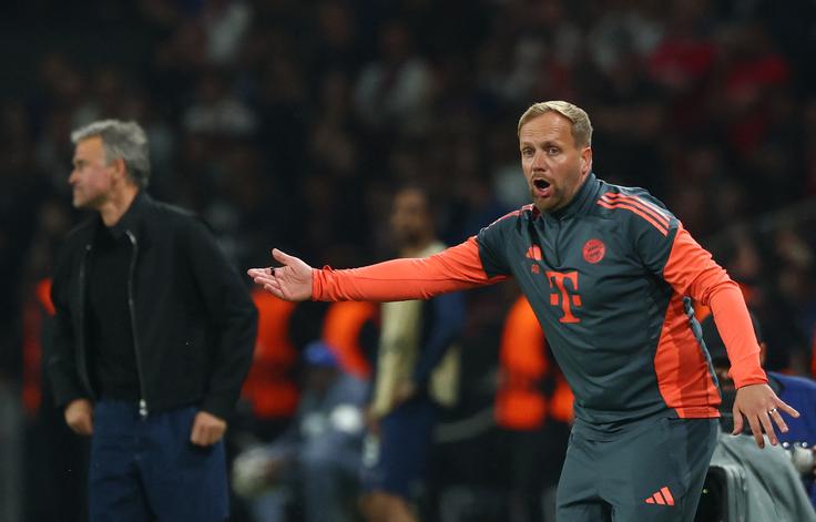 Bayern je ob odsotnosti kaznovanega Vincenta Kompanyja vodil njegov pomočnik Anglež Aaron Danks. | Foto: Reuters