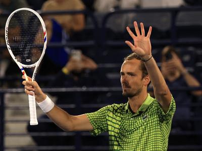 Danil Medvedjev osvojil Dubaj brez boja