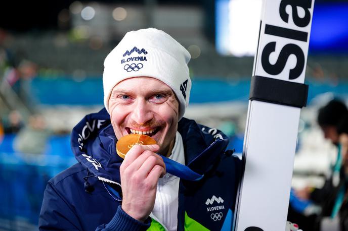Anže Lanišek | Anže Lanišek je v torek osvojil prvo zlato olimpijsko medaljo v karieri. | Foto Aleš Fevžer