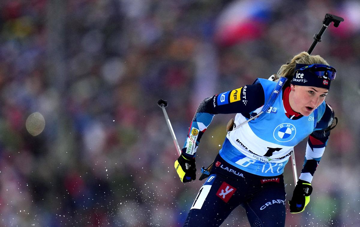 Marte Olsbu Roeiseland | Marte Olsbu Roeiseland je pomagala Norvežankam do nove zmage. | Foto Guliverimage