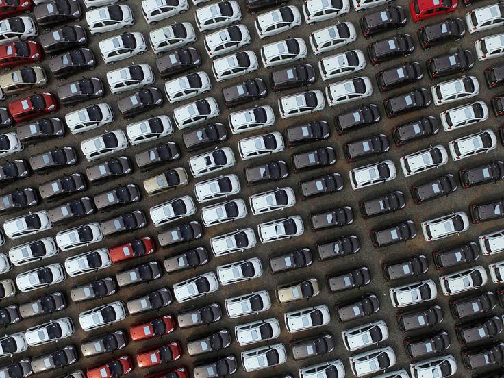 Parkirišče tovarna | Foto: Reuters