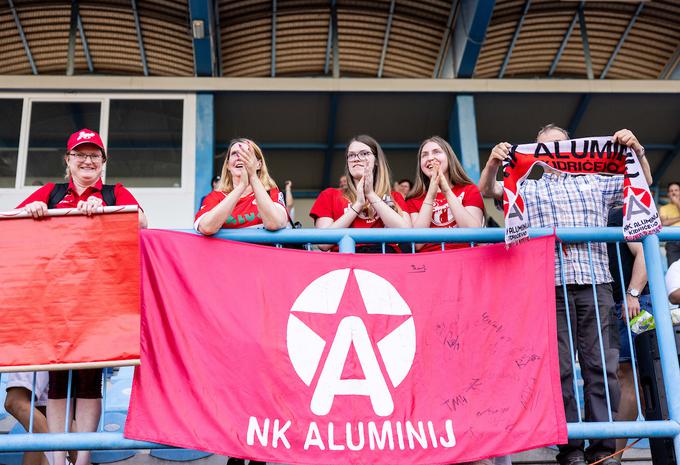 Privrženci Aluminija bodo lahko v Kidričevem znova na delu spremljali najboljše slovenske klube. | Foto: Vid Ponikvar
