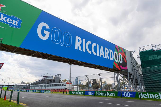 Konec tedna bo imel največ navijačev domačin Daniel Ricciardo. | Foto: AP / Guliverimage