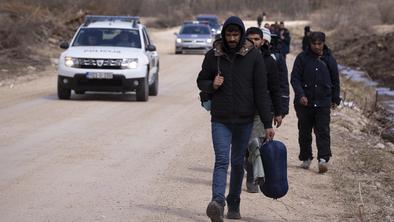 Želi Rusija pred evropskimi volitvami izkoristiti migrantsko krizo?