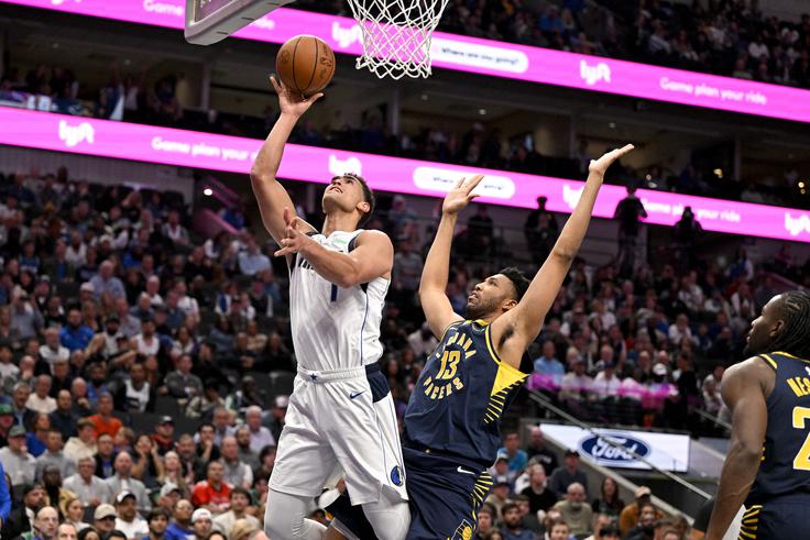 Kanadčan Dwight Powell za Dallas nastopa že vse od leta 2014. Edini iz zasedbe, ki se ji je po prihodu v ZDA leta 2018 pridružil Luka Dončić, še vztraja pri Mavericksih. | Foto: Reuters