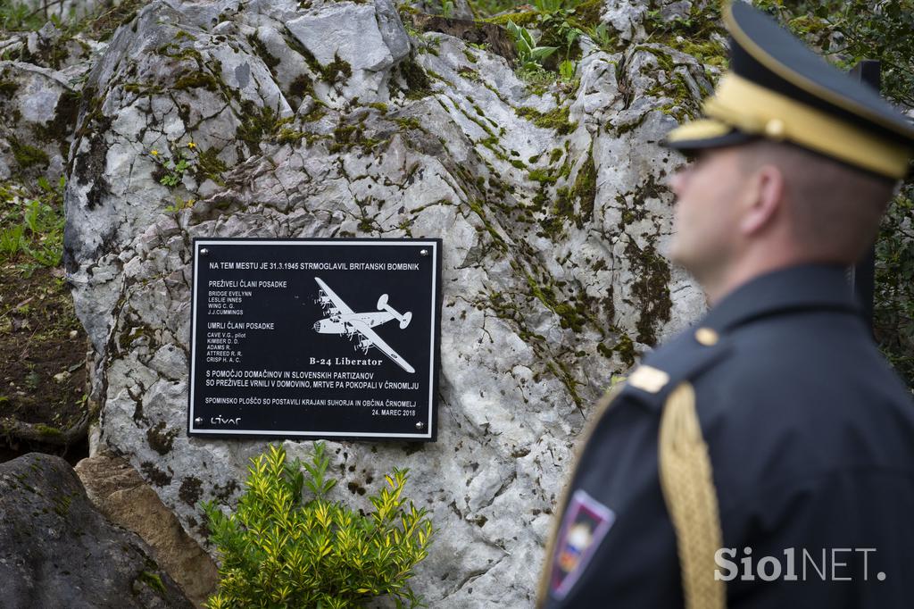 Slovesnost ob dnevu slovensko-britanskega prijateljstva, predsednica republike Nataša Pirc Musar, črnomaljski župan Andrej Kavšek ter veleposlanica Združenega kraljestva Velike Britanije in Severne Irske v Sloveniji Tiffany Sadler.