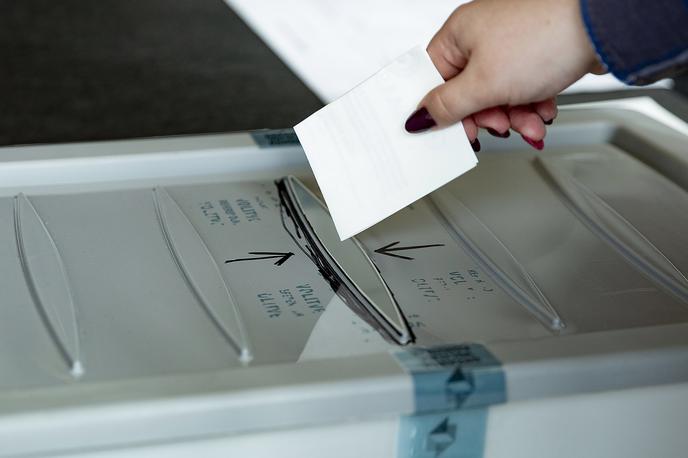 Predčasne volitve 2022 | Predvolilna kampanja je potekala relativno mirno.  | Foto Ana Kovač