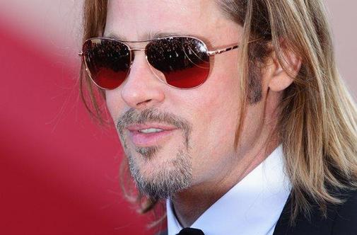 Brad Pitt 11-letnemu sinu kupil motor za motokros