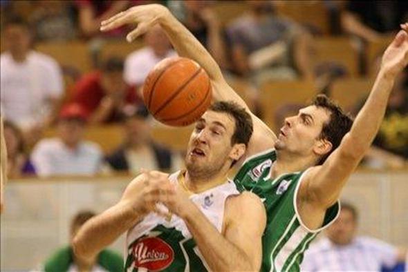 Olimpija "le" v finale