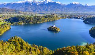 Slovenija zdrsnila za dve mesti