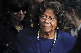 Katherine Jackson se vrača k vnukom v Los Angeles